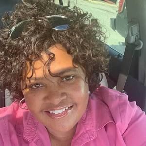 Meet your Posher, Jenise